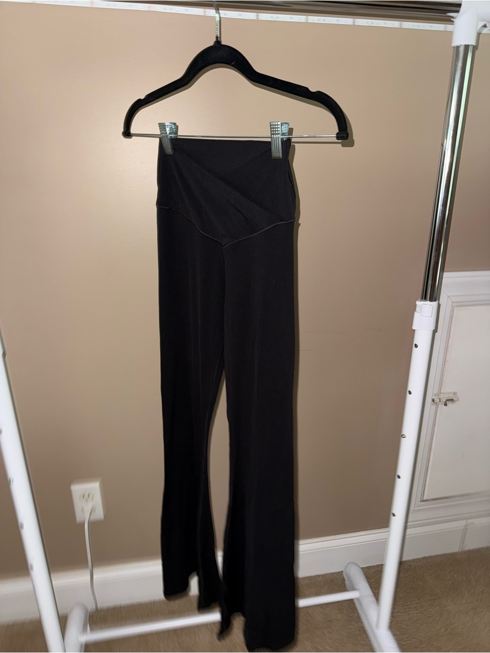 aerie Black High-Rise Flare Leggings with Crossover Waistband - Picture 3 of 4